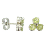 silver-earring-peridot-1