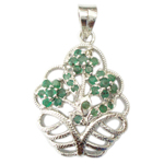 silver-pendant-emerald