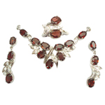 silver-set-garnet-zircon