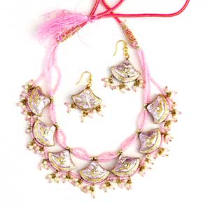 Pink Lacquer Necklace Set