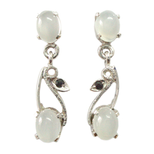 Silver Earring Moonstone Garnet