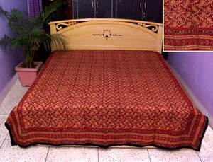 rust_colored_leaf_design_bedsheet