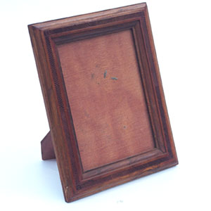 Brass-Inlaid-Wooden-Picture-Frame-04 